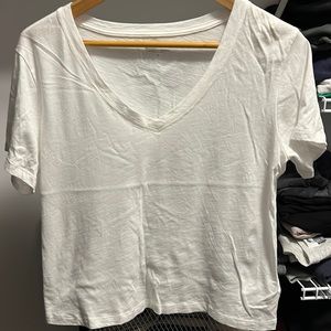 Cropped Athleta t shirt - small